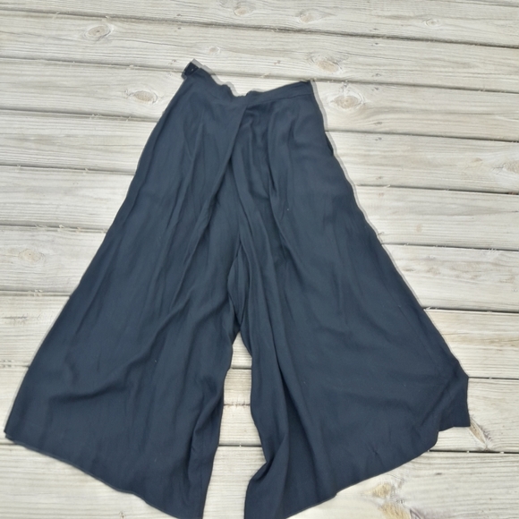 Vintage Gaucho Pants Flared Skirt Pants Wide Leg Rayon Pleated Flowy Scarf pant - Picture 14 of 15